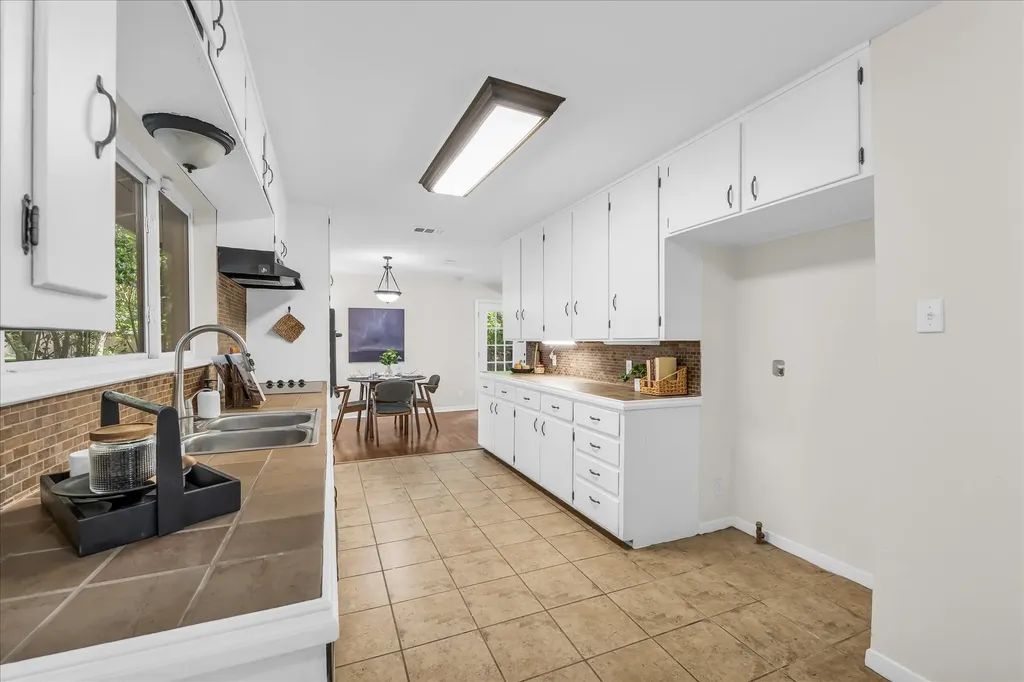 2500 N 42nd Street Waco TX 76710