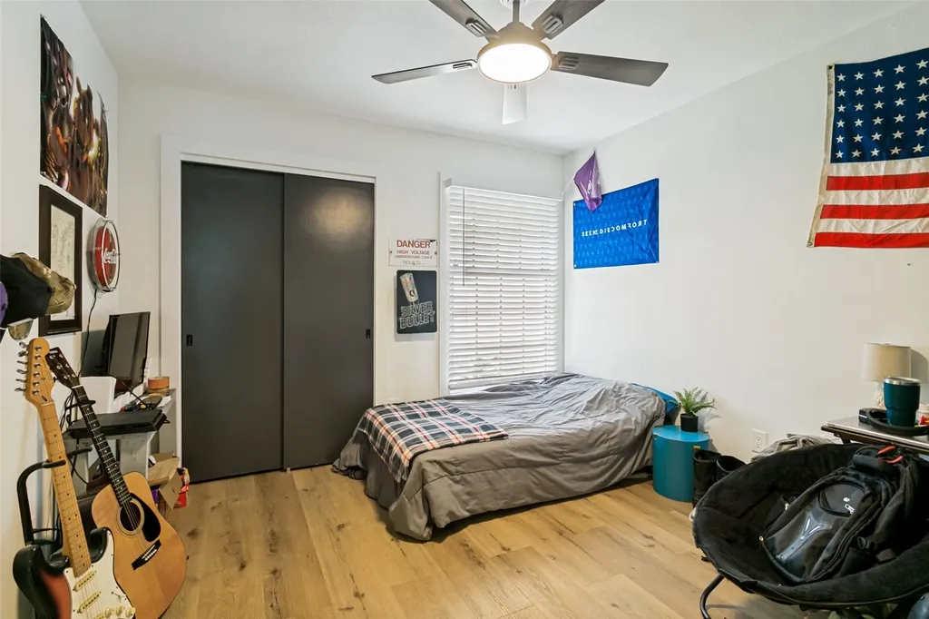 7833 Gaston Avenue Fort Worth TX 76116
