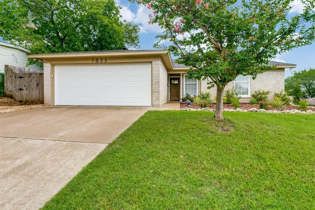 7833 Gaston Avenue Fort Worth TX 76116