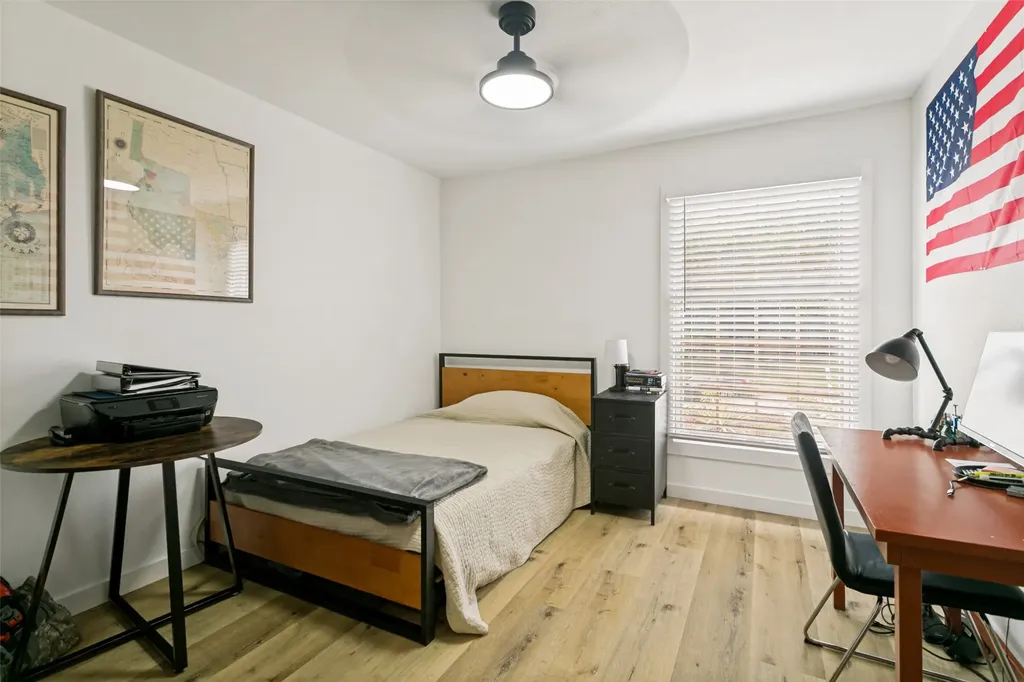 7833 Gaston Avenue Fort Worth TX 76116