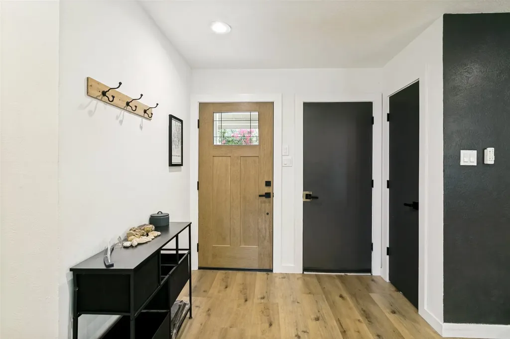 7833 Gaston Avenue Fort Worth TX 76116