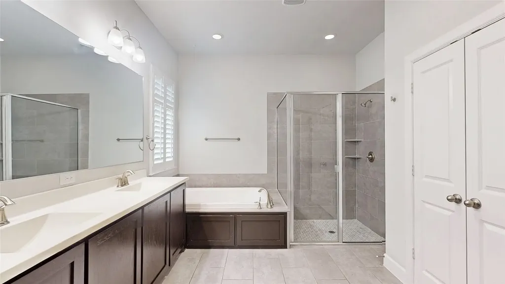 4502 Sapphire Falls Way Arlington TX 76005