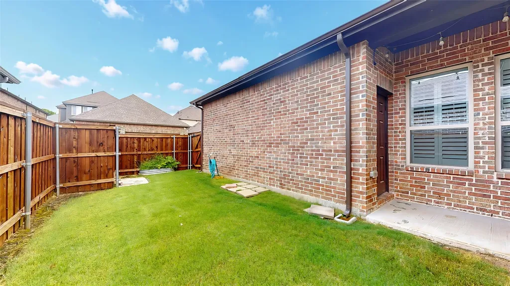 4502 Sapphire Falls Way Arlington TX 76005