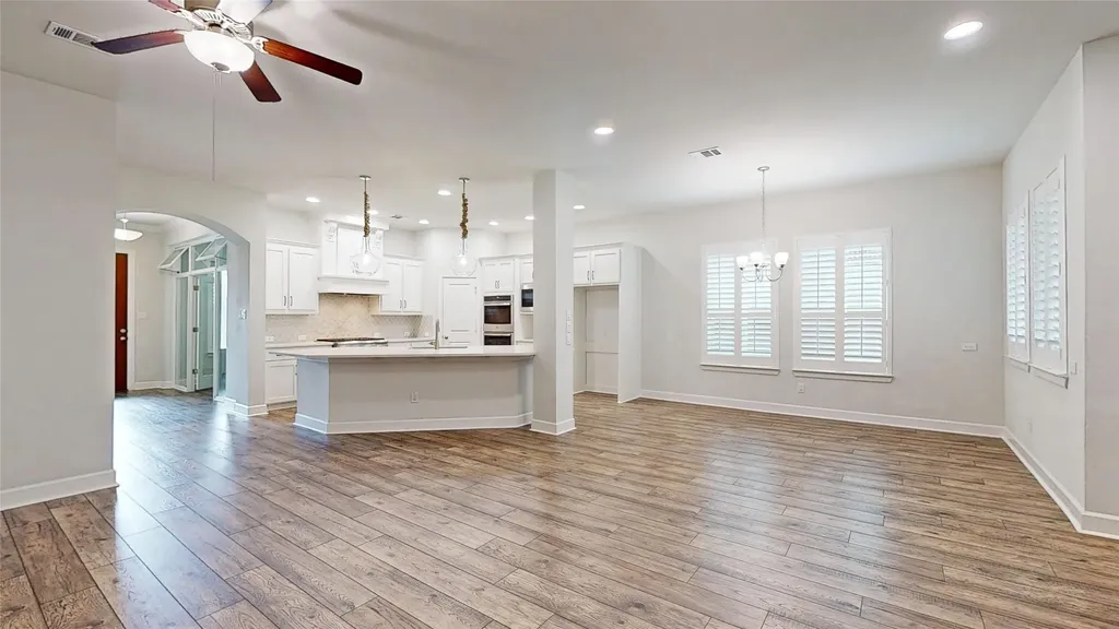 4502 Sapphire Falls Way Arlington TX 76005