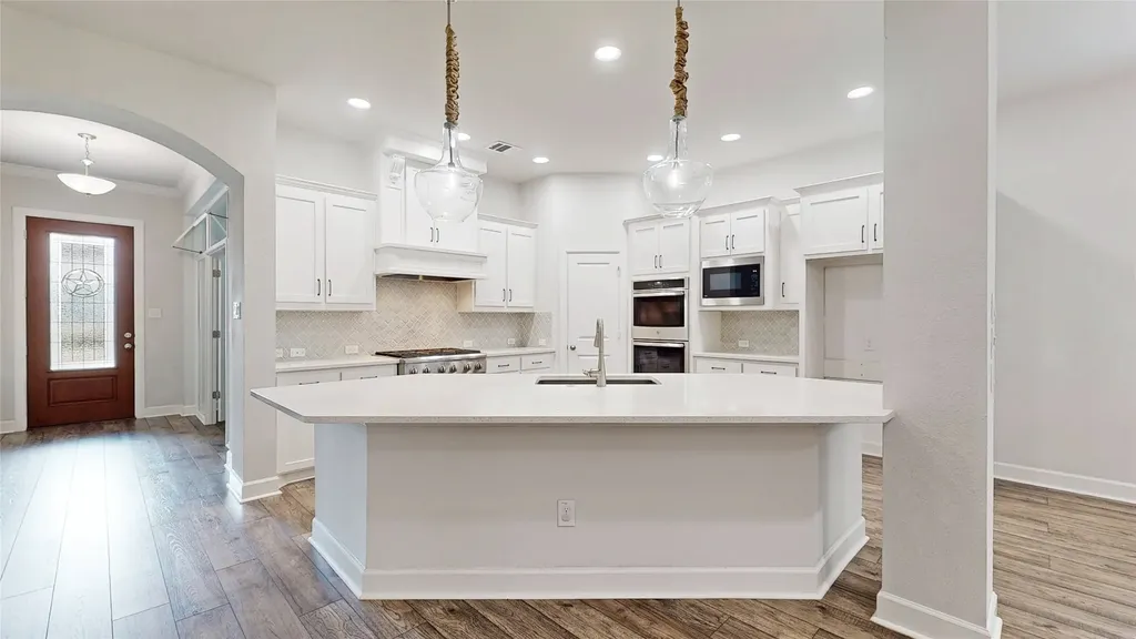 4502 Sapphire Falls Way Arlington TX 76005