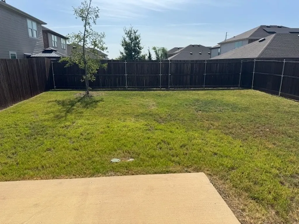 1609 Washington Street Princeton TX 75407
