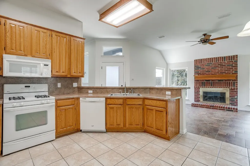 3820 Misty Glen Court Bedford TX 76021