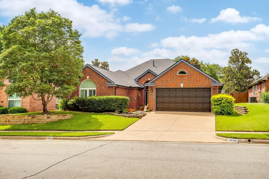 3820 Misty Glen Court Bedford TX 76021