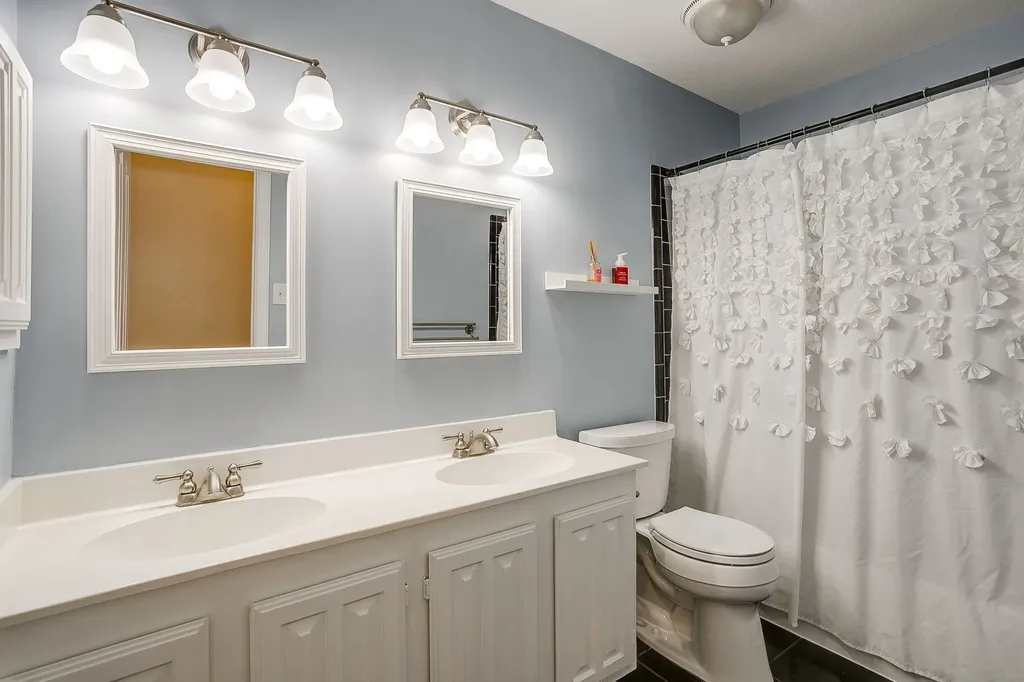 3820 Misty Glen Court Bedford TX 76021