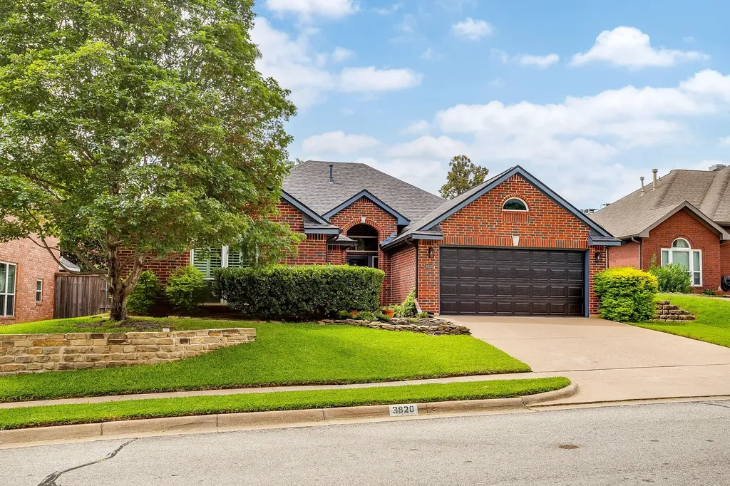 3820 Misty Glen Court Bedford TX 76021