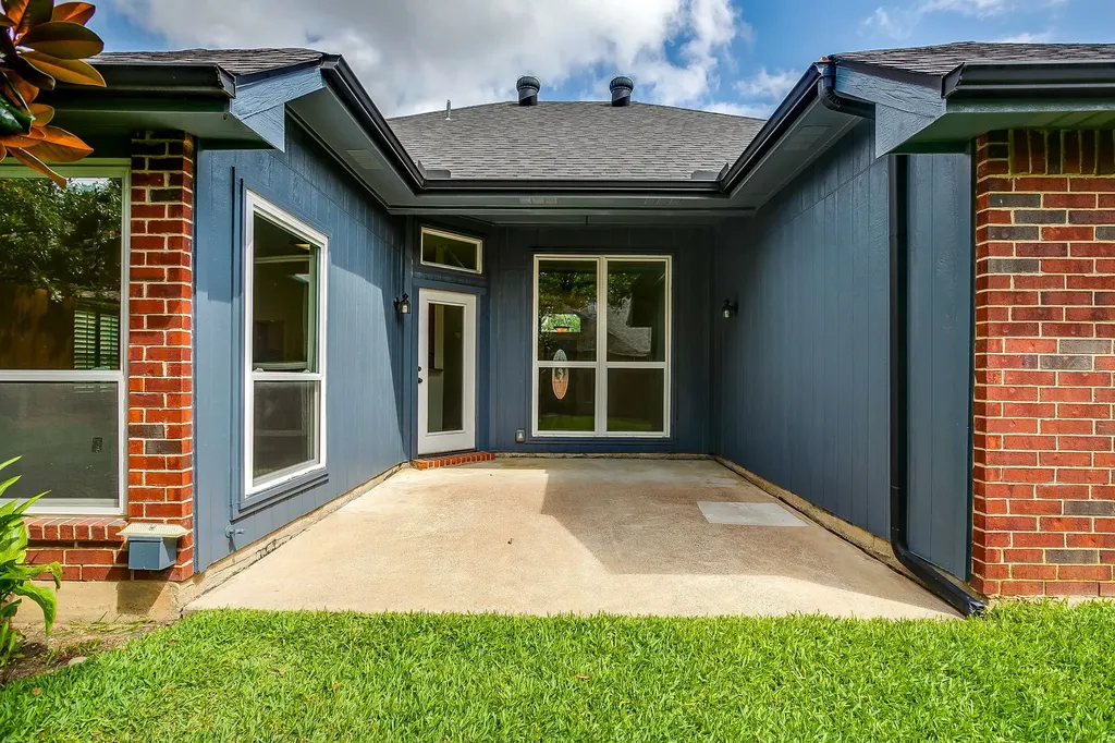 3820 Misty Glen Court Bedford TX 76021