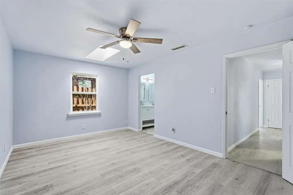 1813 Crockett Street Garland TX 75042