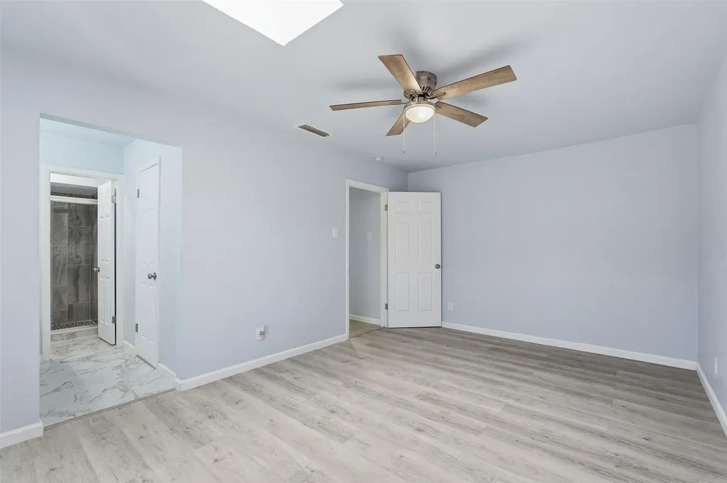 1813 Crockett Street Garland TX 75042