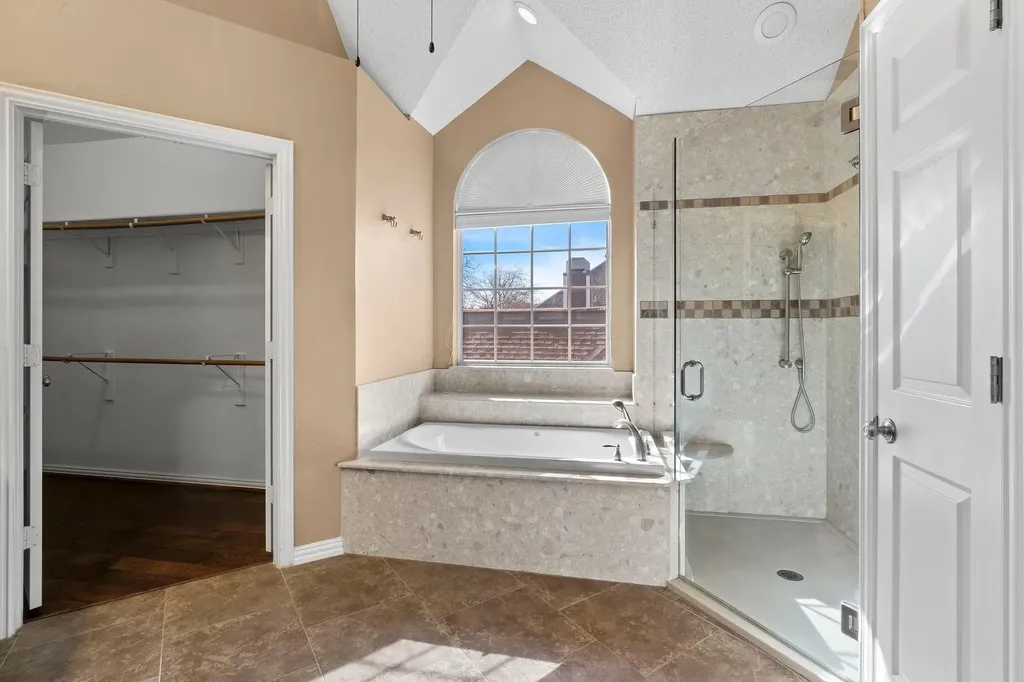 14588 Poe Court Addison TX 75001