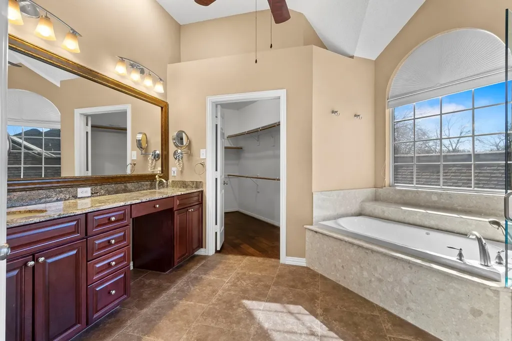 14588 Poe Court Addison TX 75001
