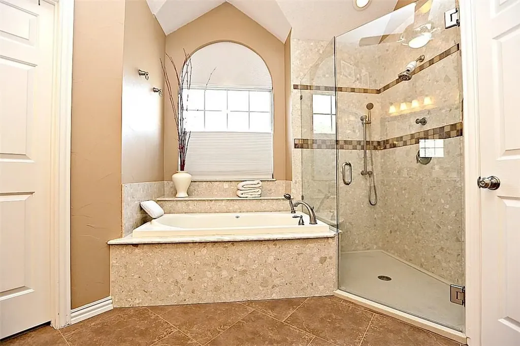 14588 Poe Court Addison TX 75001