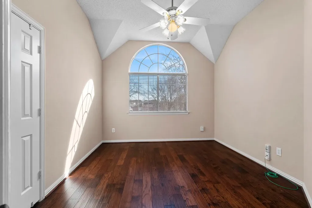 14588 Poe Court Addison TX 75001