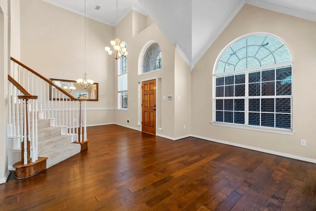 14588 Poe Court Addison TX 75001