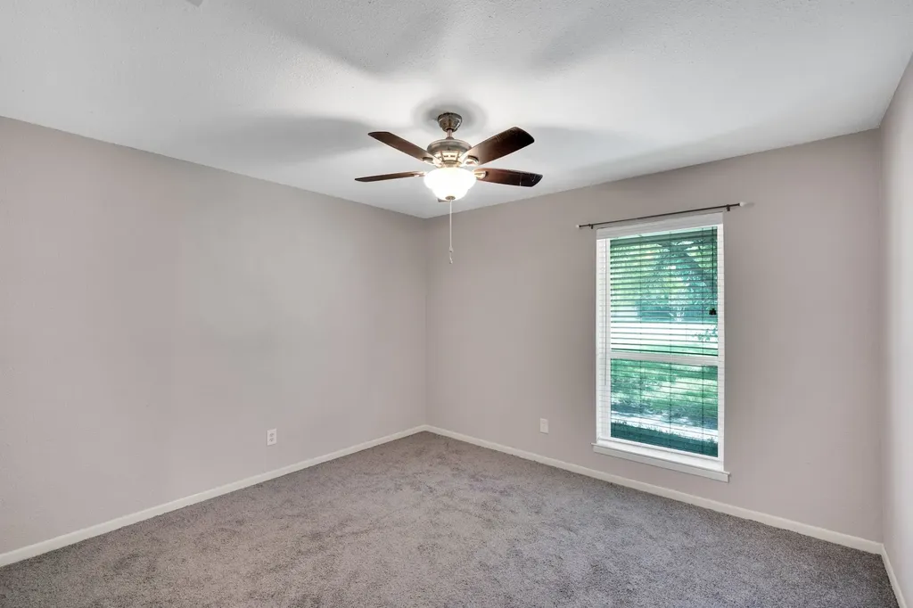 112 Burkett Lane Pecan Hill TX 75154