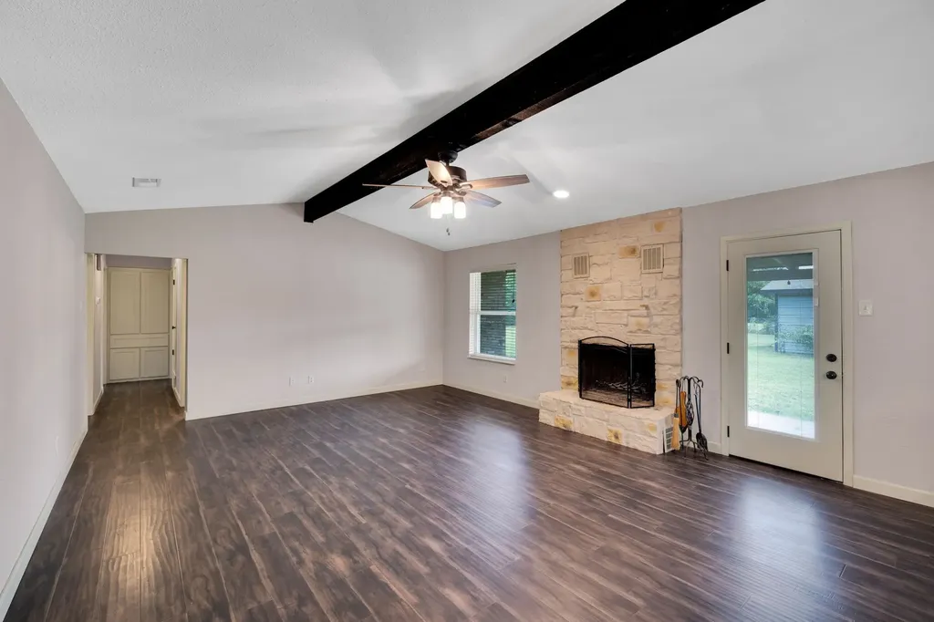 112 Burkett Lane Pecan Hill TX 75154
