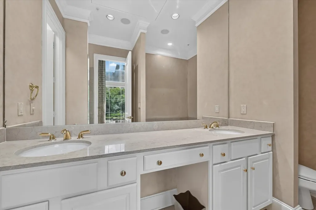 3535 Gillespie Street Dallas TX 75219