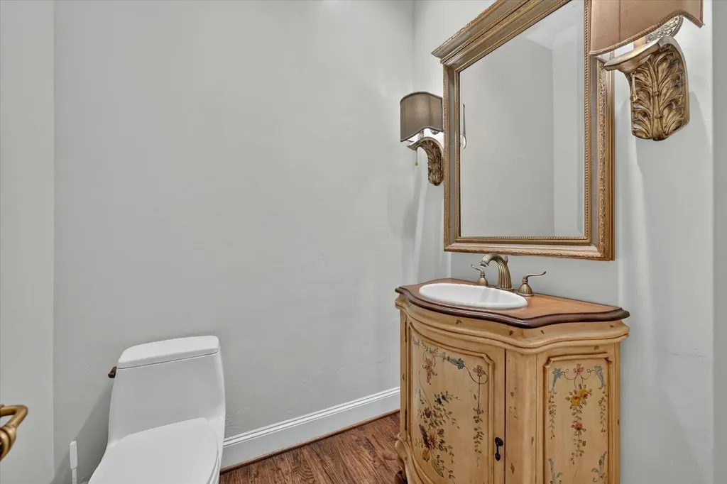 3535 Gillespie Street Dallas TX 75219