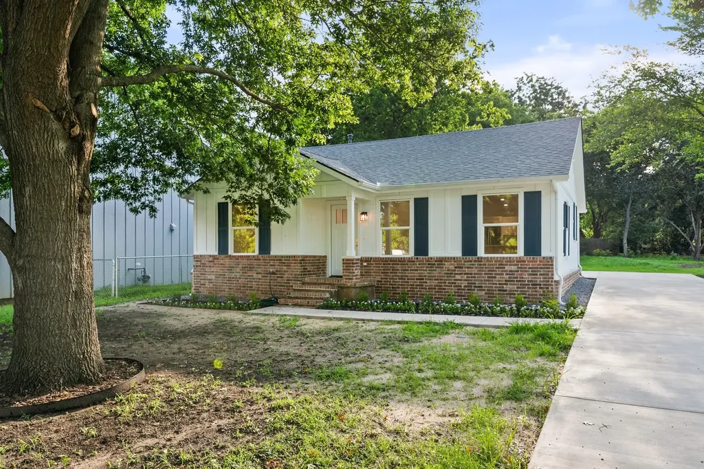 315 Burdette Avenue Sherman TX 75090