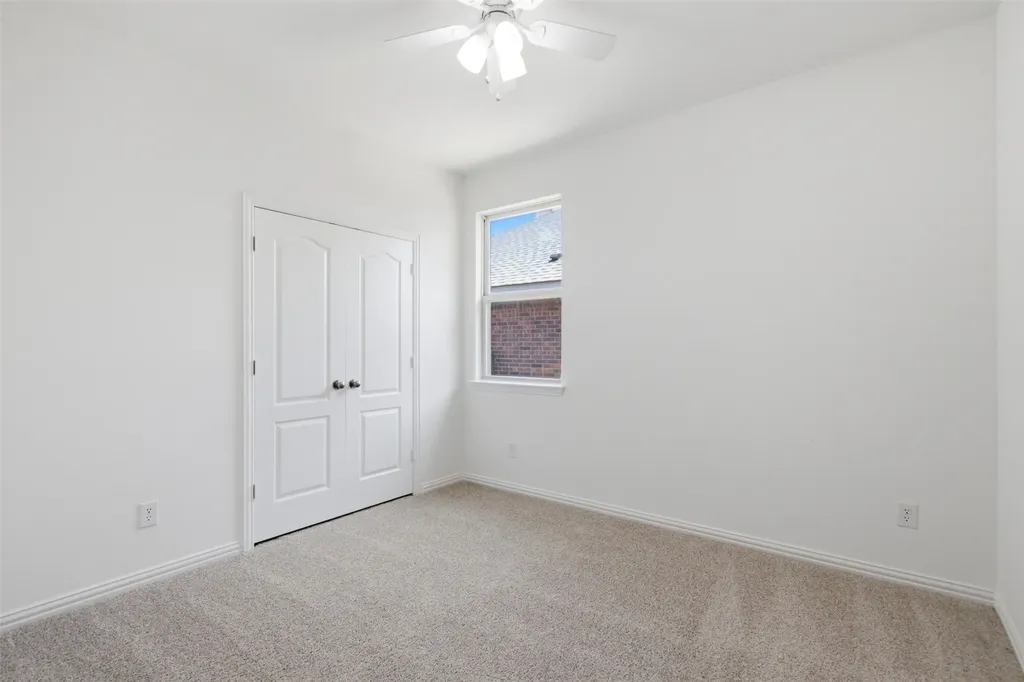 111 Timbershade Drive Red Oak TX 75154