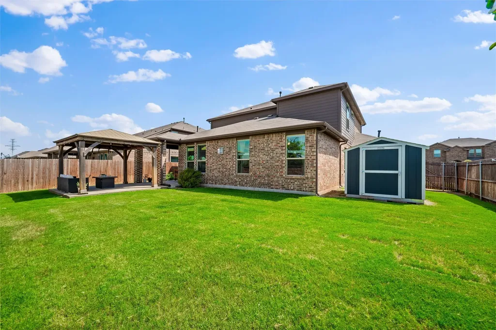 1209 Alnwick Lane Saginaw TX 76131