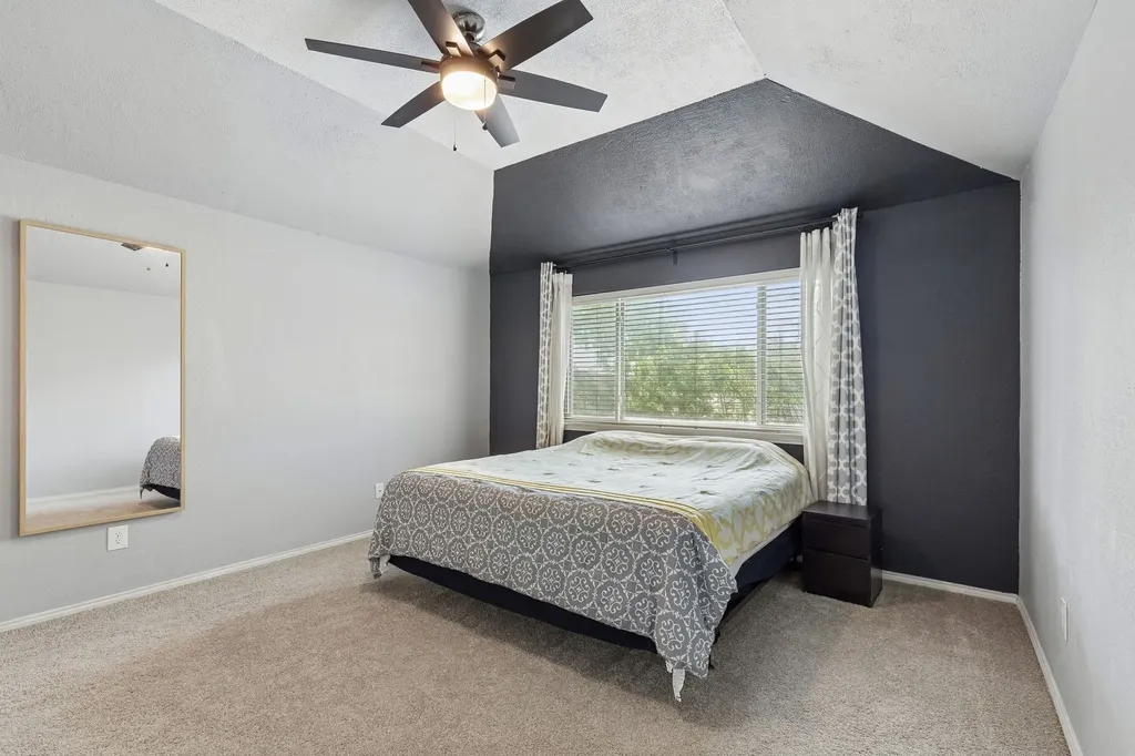 304 Lark Lane Euless TX 76039