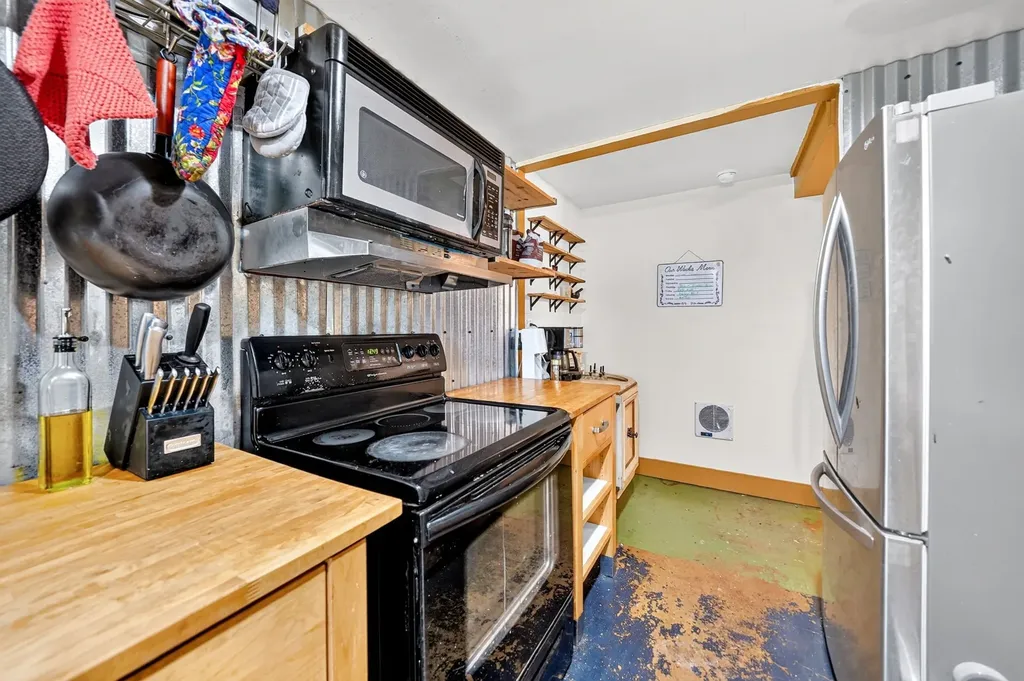 415 S Dallas Avenue Lancaster TX 75146