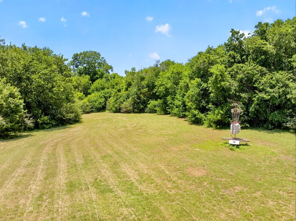 415 S Dallas Avenue Lancaster TX 75146