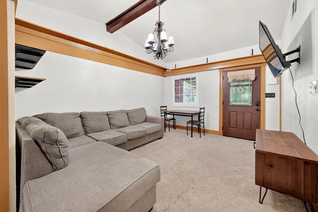 415 S Dallas Avenue Lancaster TX 75146