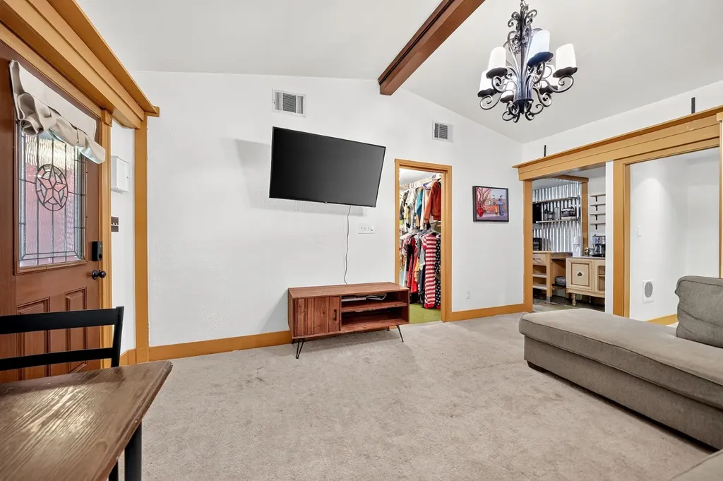 415 S Dallas Avenue Lancaster TX 75146