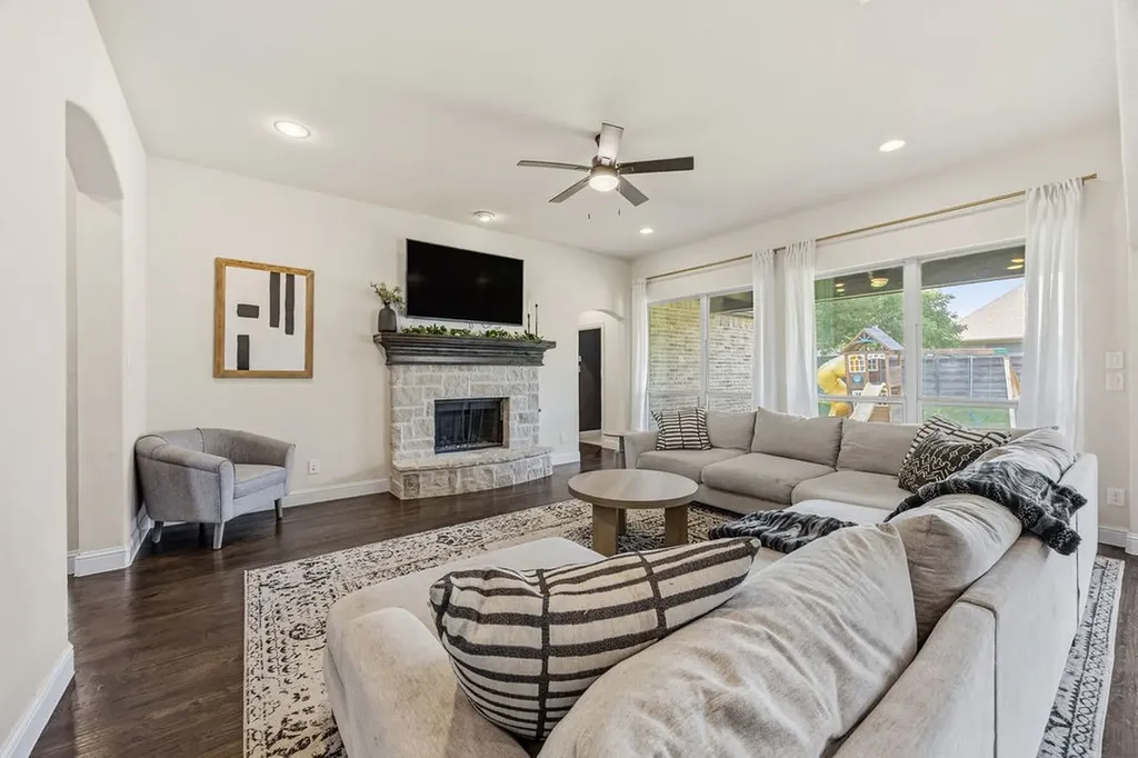 833 Fireside Drive Little Elm TX 76227