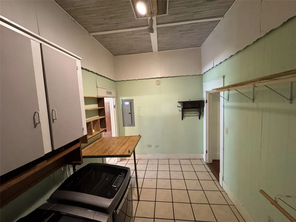 703 N Parmele Street Leonard TX 75452