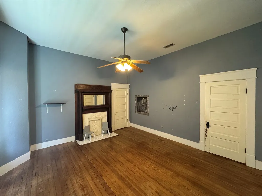 703 N Parmele Street Leonard TX 75452