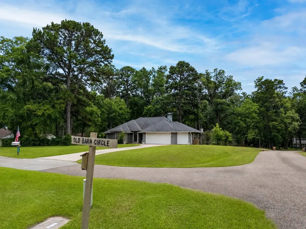 108 Old Barn Circle Holly Lake Ranch TX 75765