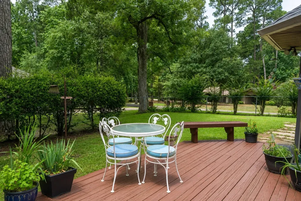 108 Old Barn Circle Holly Lake Ranch TX 75765