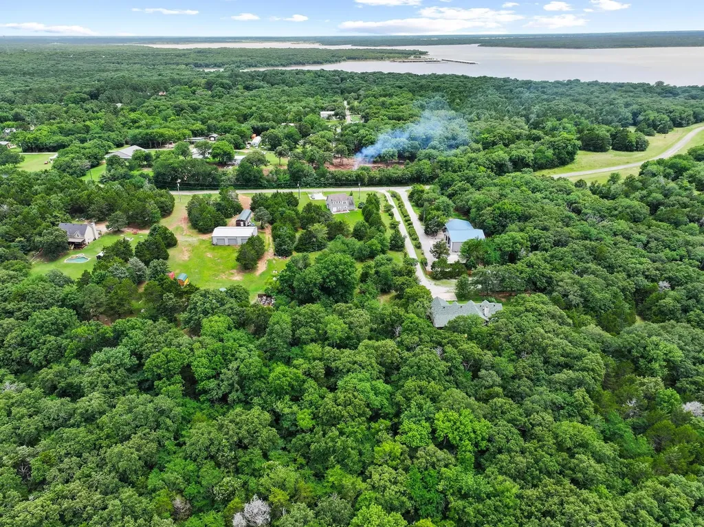 207 Paradise Park Road Pottsboro TX 75076