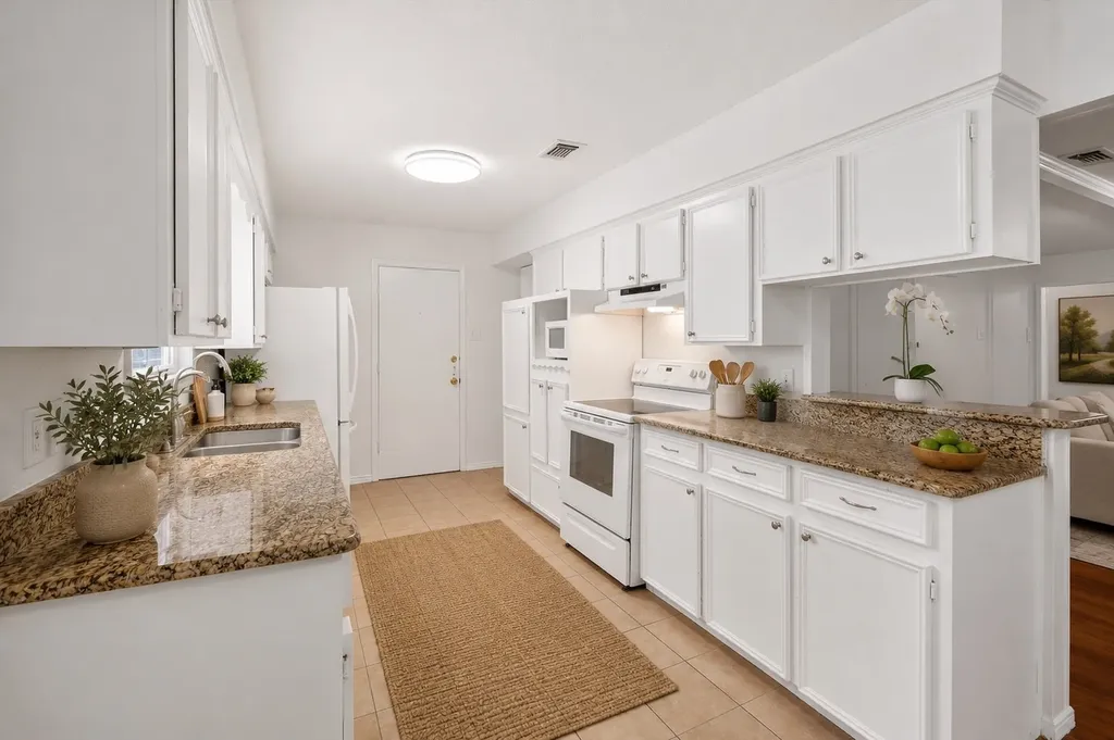 2132 Sandy Lane Irving TX 75060