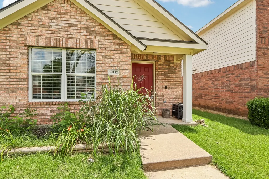 9012 Wayne Street Cross Roads TX 76227