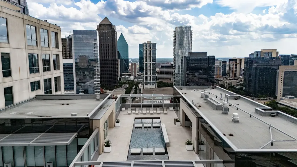 1717 Arts Plaza Dallas TX 75201