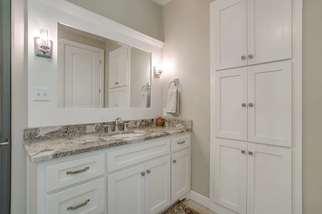 154 Creek Meadow Court Lipan TX 76462