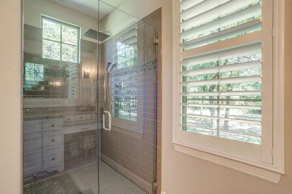 154 Creek Meadow Court Lipan TX 76462