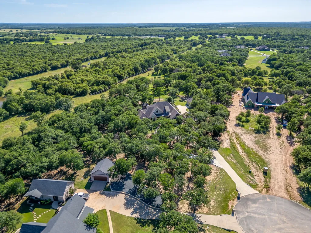 154 Creek Meadow Court Lipan TX 76462