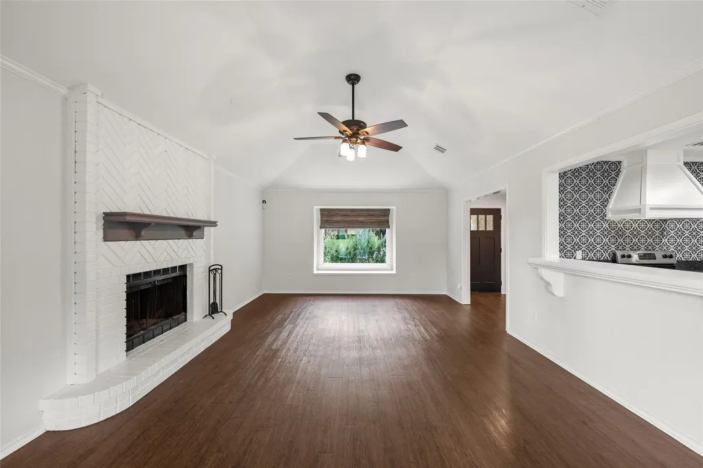 310 Ruth Drive Hewitt TX 76643