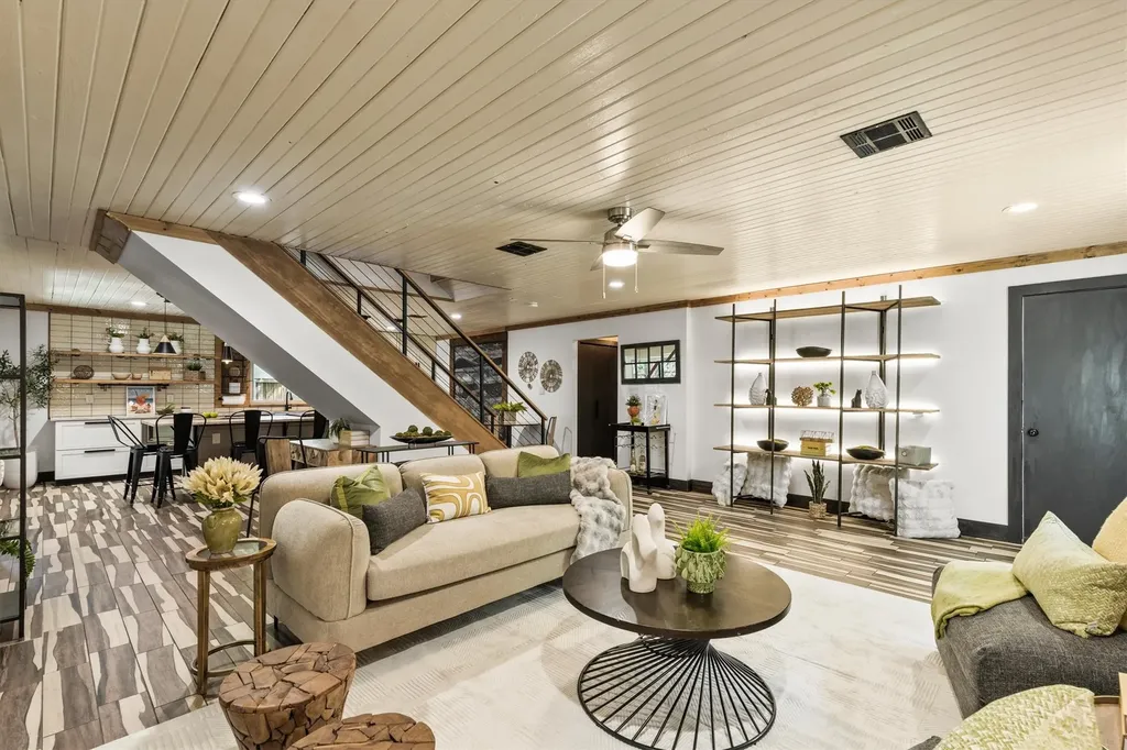 330 Rockland Drive Highland Village TX 75077