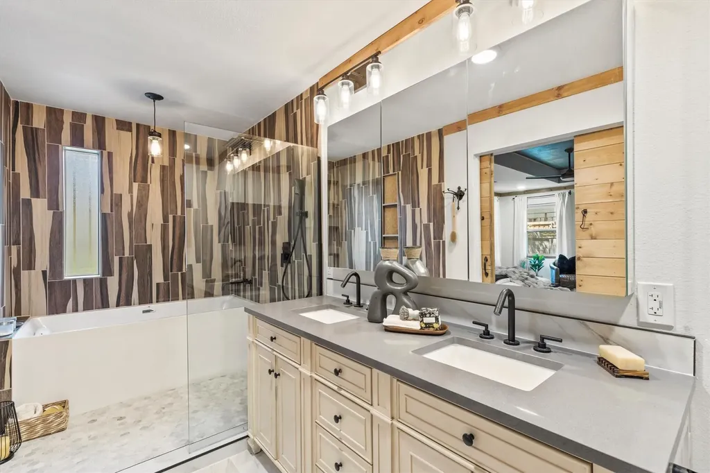 330 Rockland Drive Highland Village TX 75077