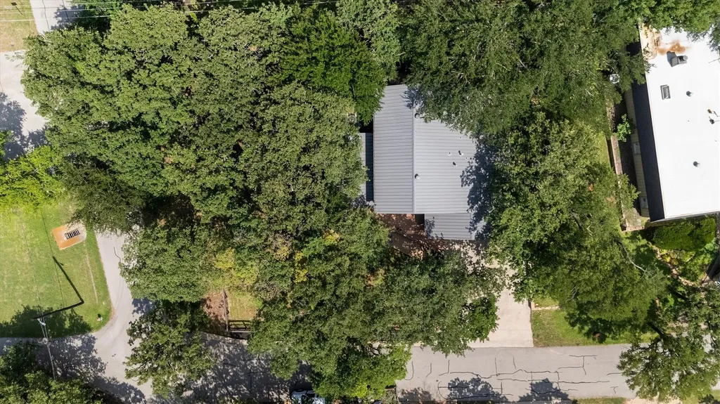 330 Rockland Drive Highland Village TX 75077